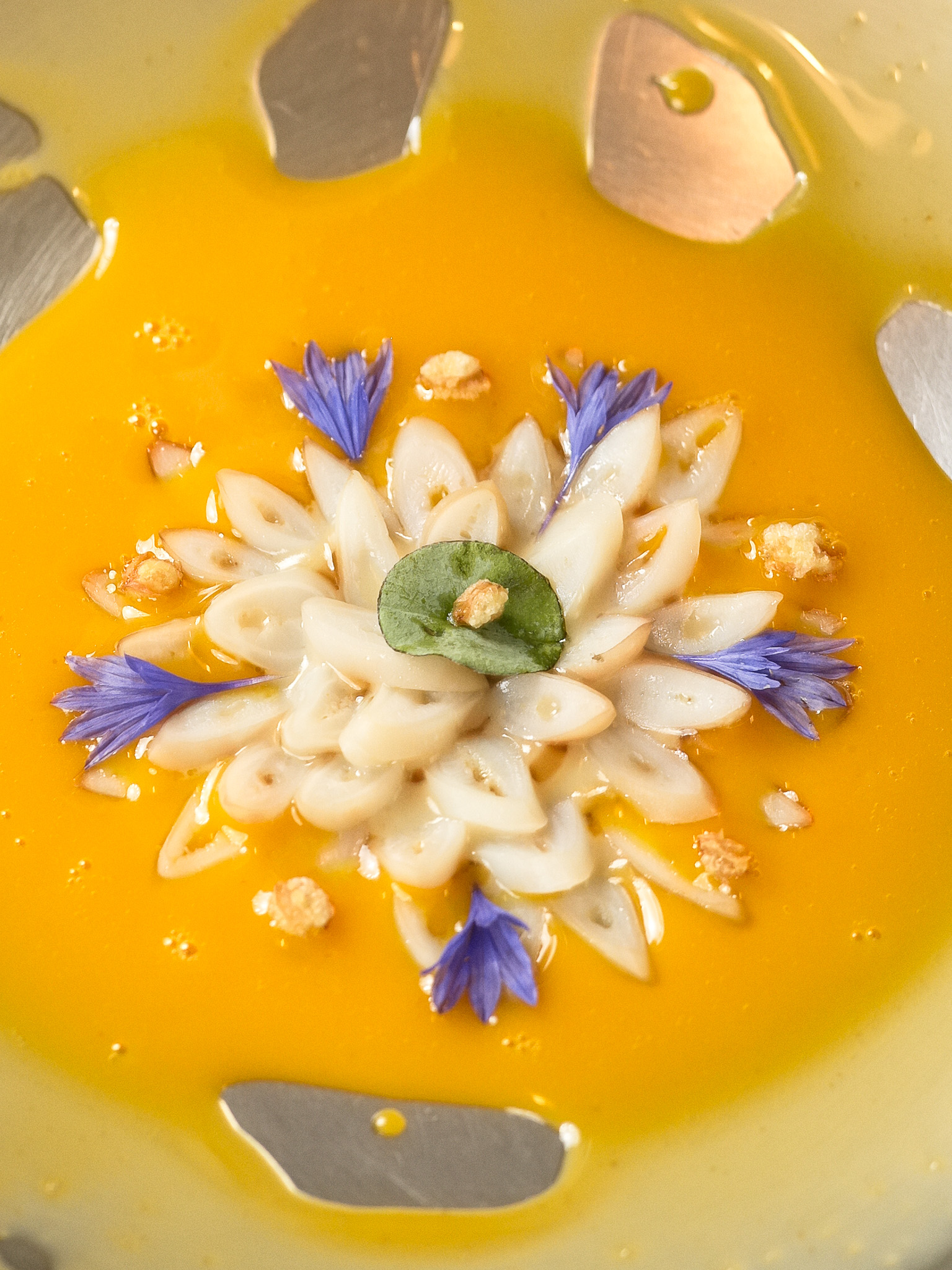 Le geste du chef en cuisine, restaurant Mazzia